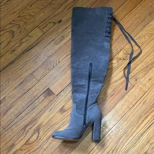 Thigh high grey boots in a size 7